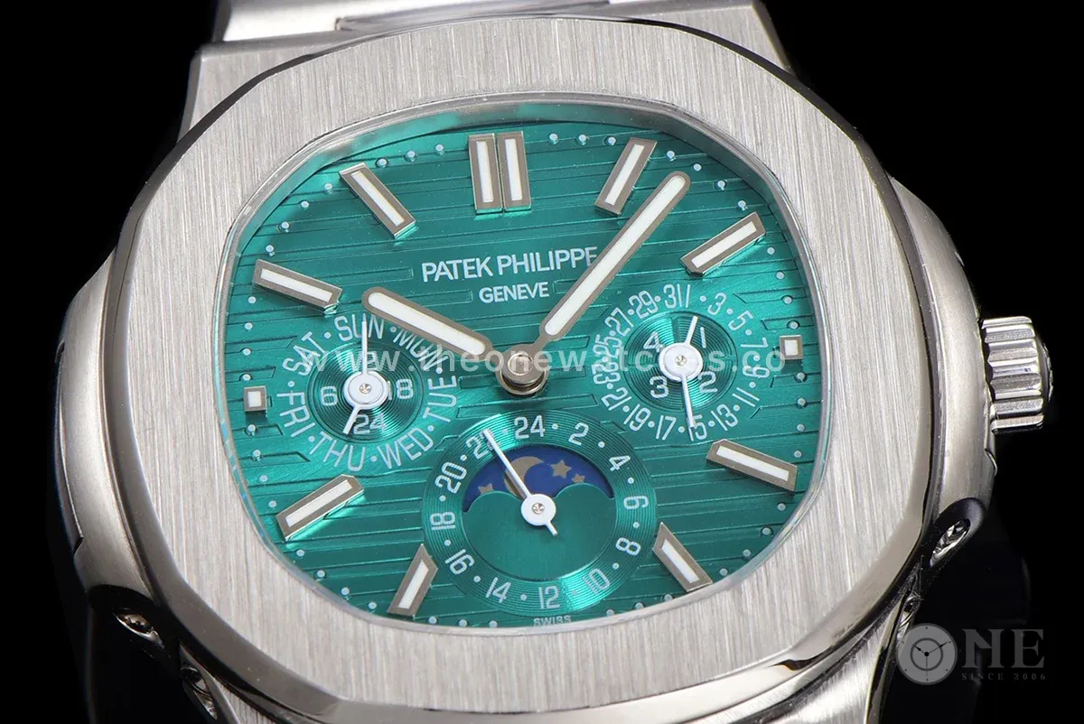 Nautilus 5740 Turquoise Dial in Steel