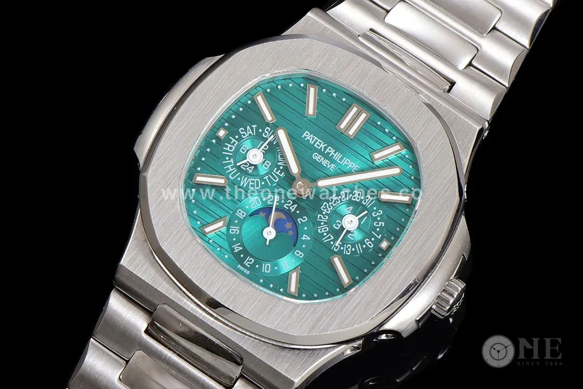 Nautilus 5740 Turquoise Dial in Steel