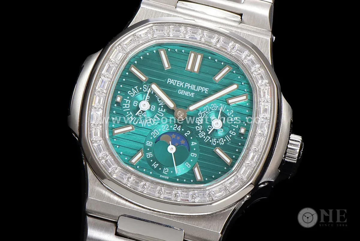 Nautilus 5740 Turquoise Dial with Diamond Bezel in Steel