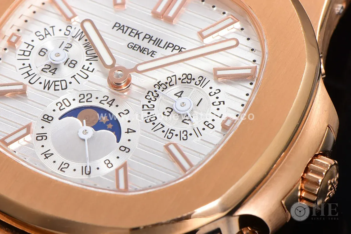 Nautilus 5740 White Dial in Rose Gold