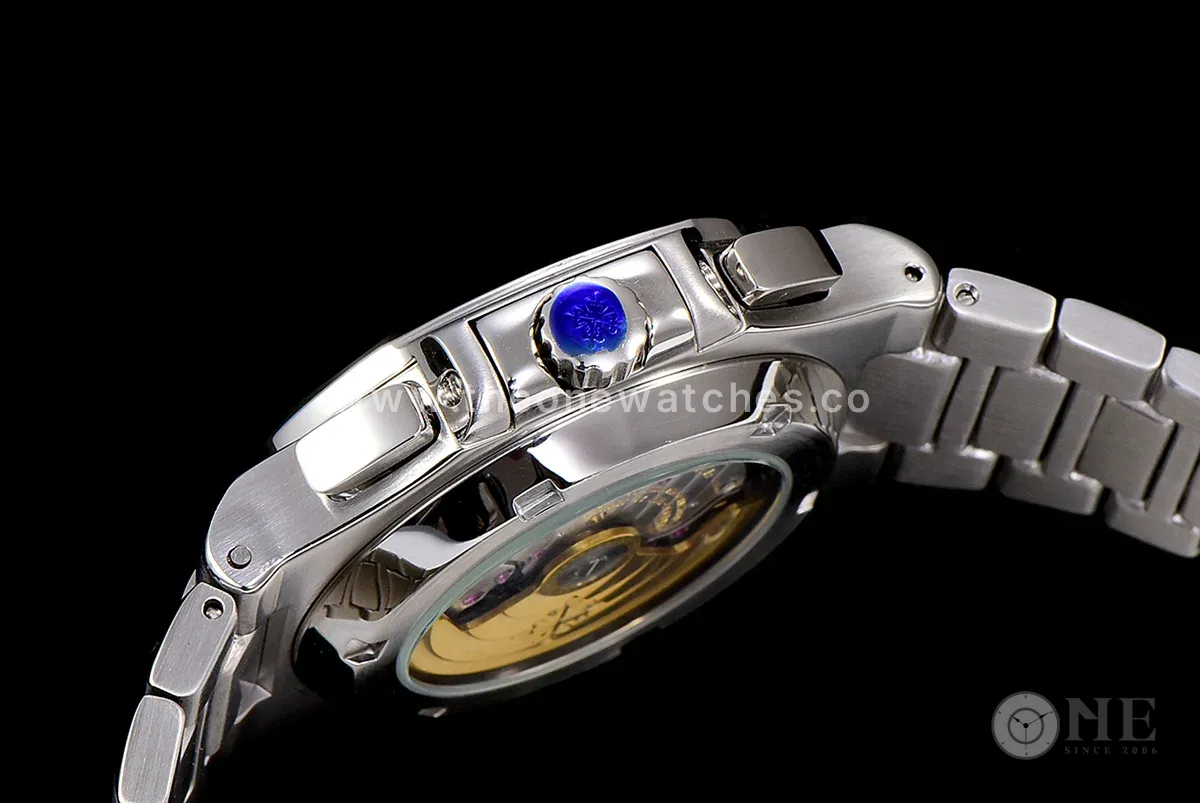 Nautilus 5980 Black Dial in Steel