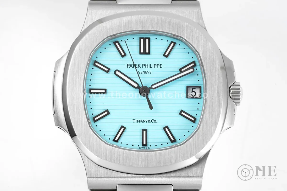 Nautilus Jumbo 5711/1A-018 Tiffany Blue Dial