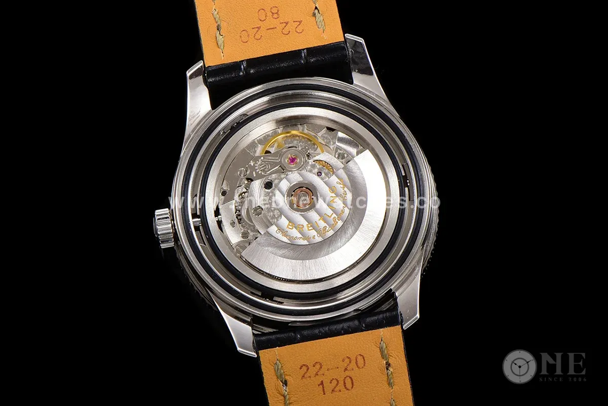 Navitimer Automatic 41 Black and White Dial in Steel