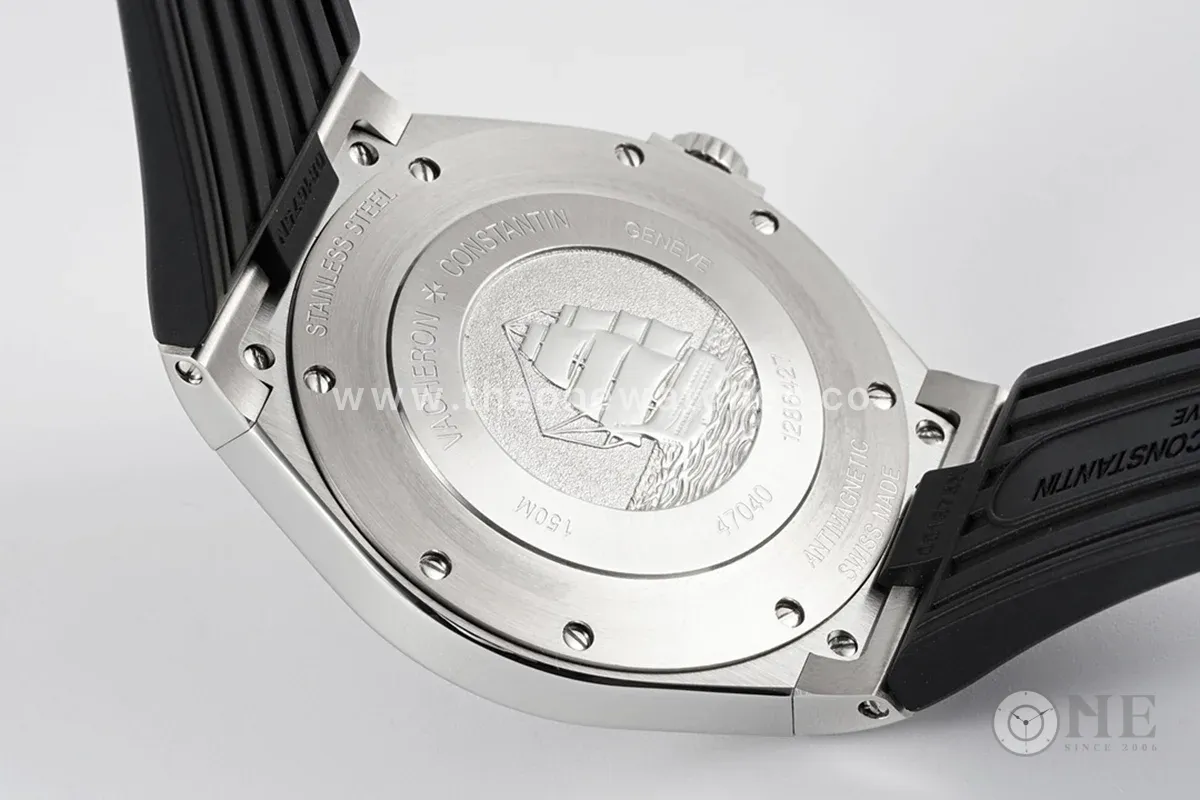 Overseas Automatic 47040 Black Dial in Steel on Rubber Strap
