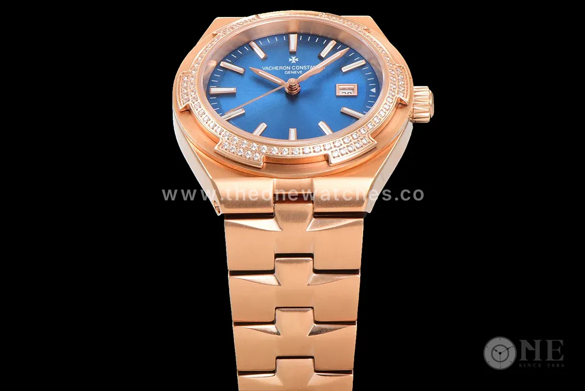 Overseas Blue Dial Ref. 4205 35mm in Rose Gold