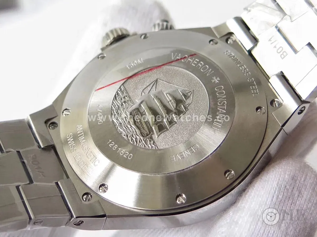 Overseas Dual Time Black Dial in Steel