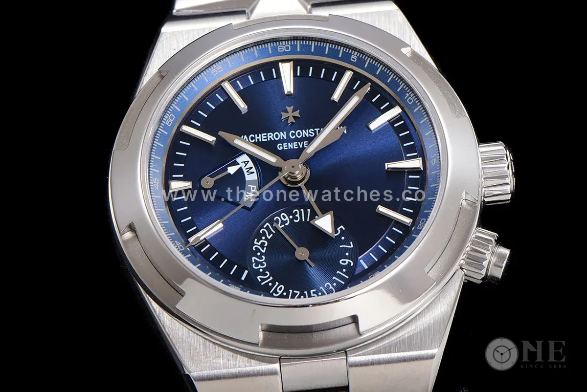 Overseas Dual Time Blue Dial in Steel Ref. 7900V/110A-B334