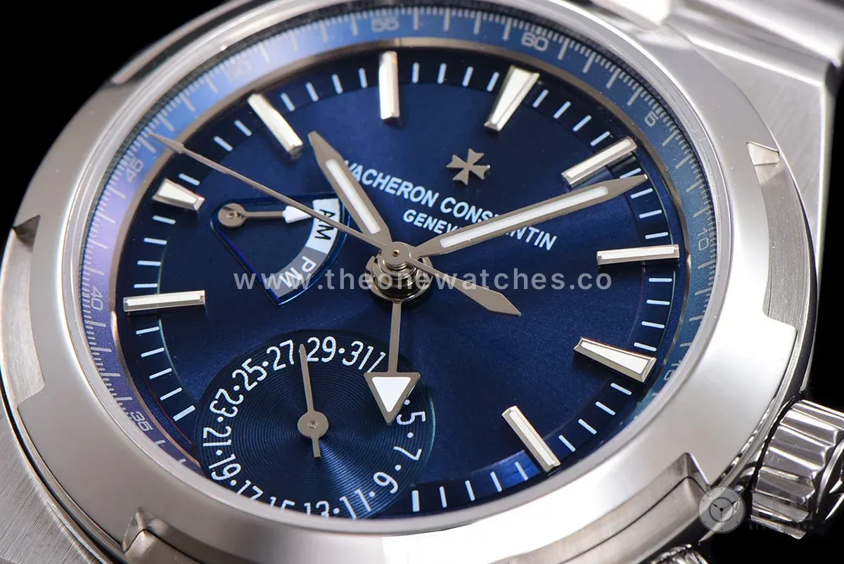 Overseas Dual Time Blue Dial in Steel Ref. 7900V/110A-B334