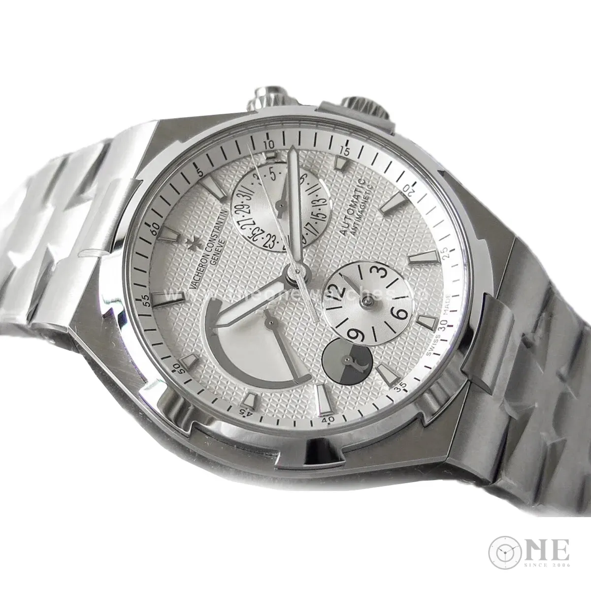 Overseas Dual Time White Dial in Steel