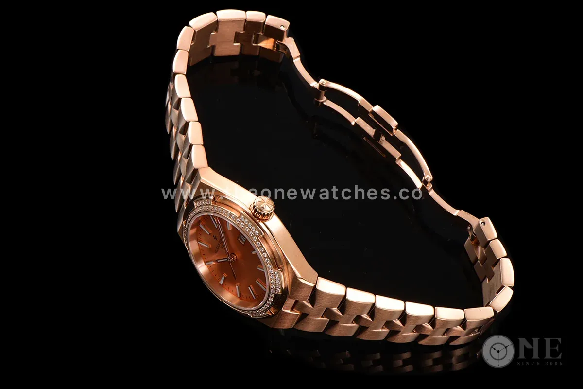 Overseas Pink Dial Ref. 4205 35mm in Rose Gold