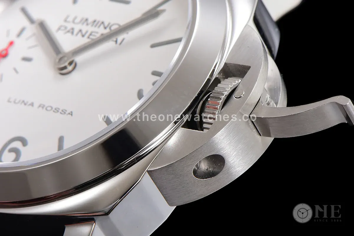 PAM1342 Luminor Luna Rossa 44mm