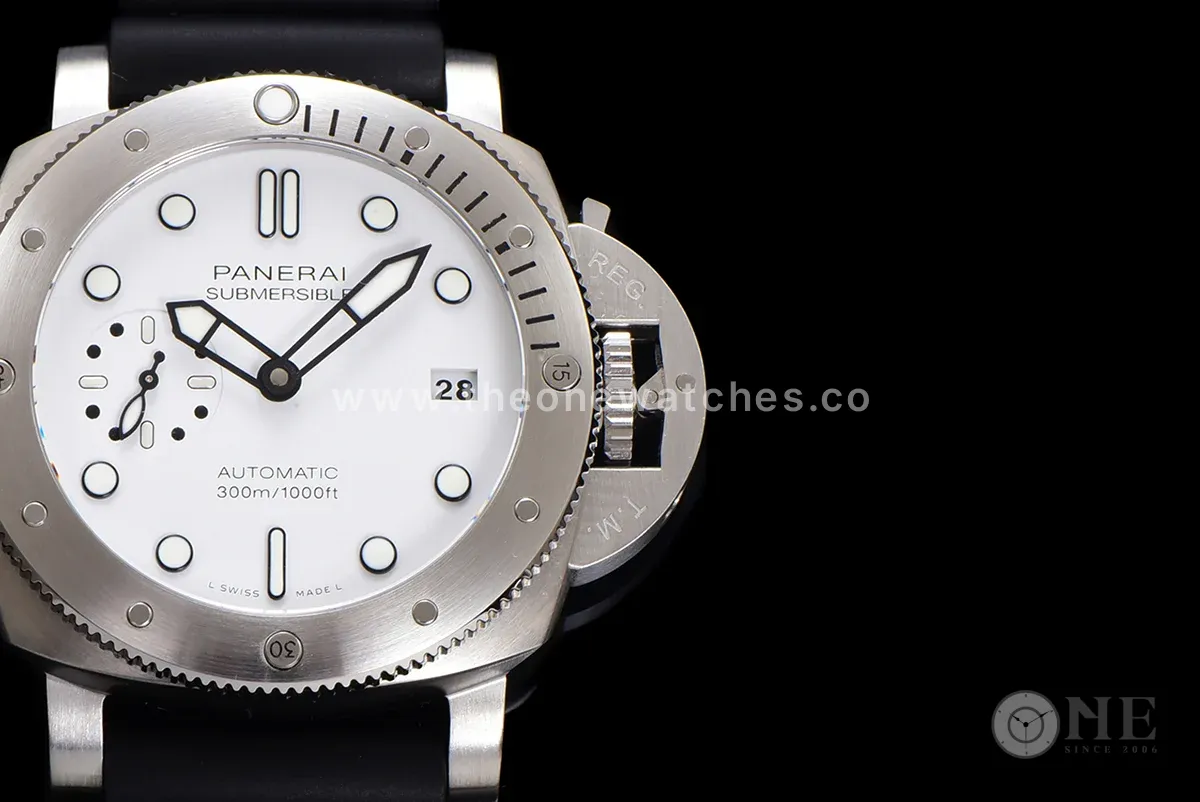 PAM2223 Submersible Bianco 42mm