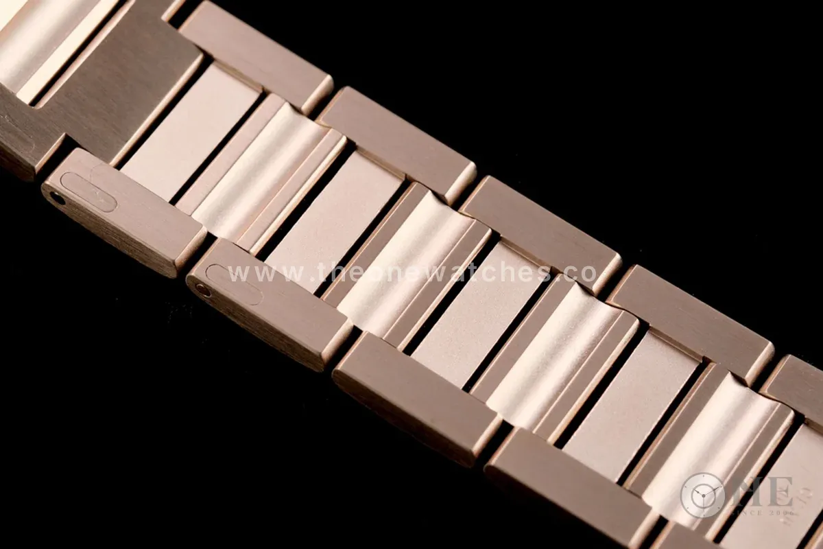 Pasha de Cartier White Dial 35mm in Rose Gold