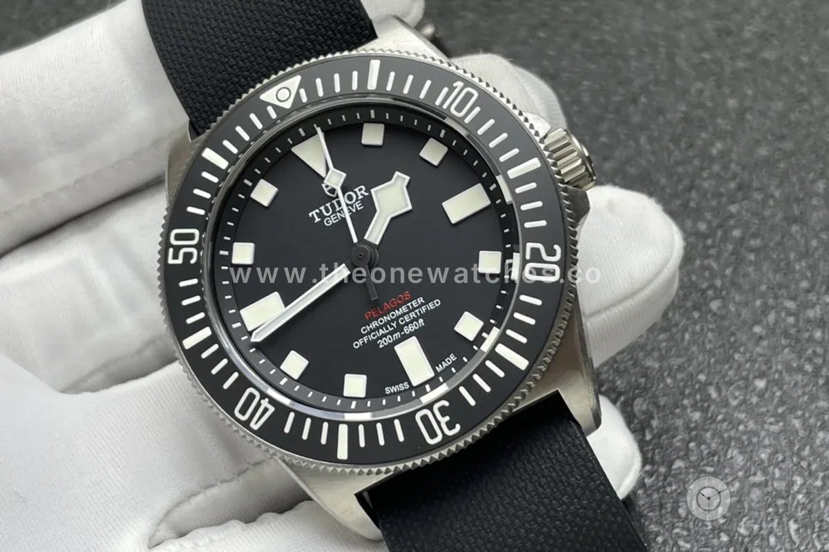 Pelagos FXD Black Dial Ref. M25717N-0001