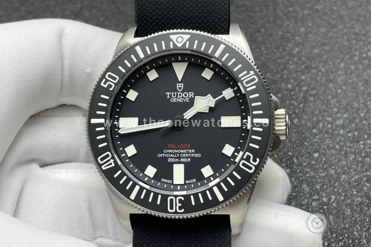 Pelagos FXD Black Dial Ref. M25717N-0001