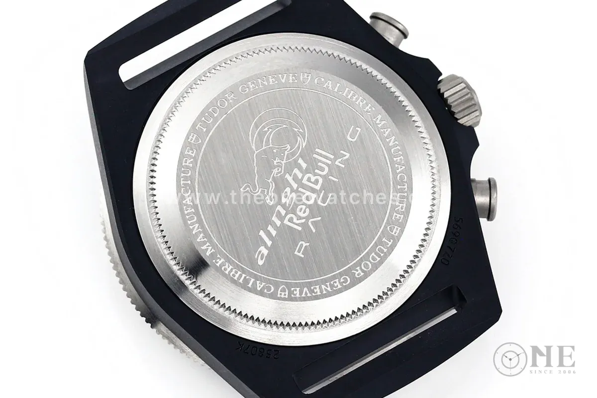 Pelagos FXD Chrono Ref. M25807KN-0001
