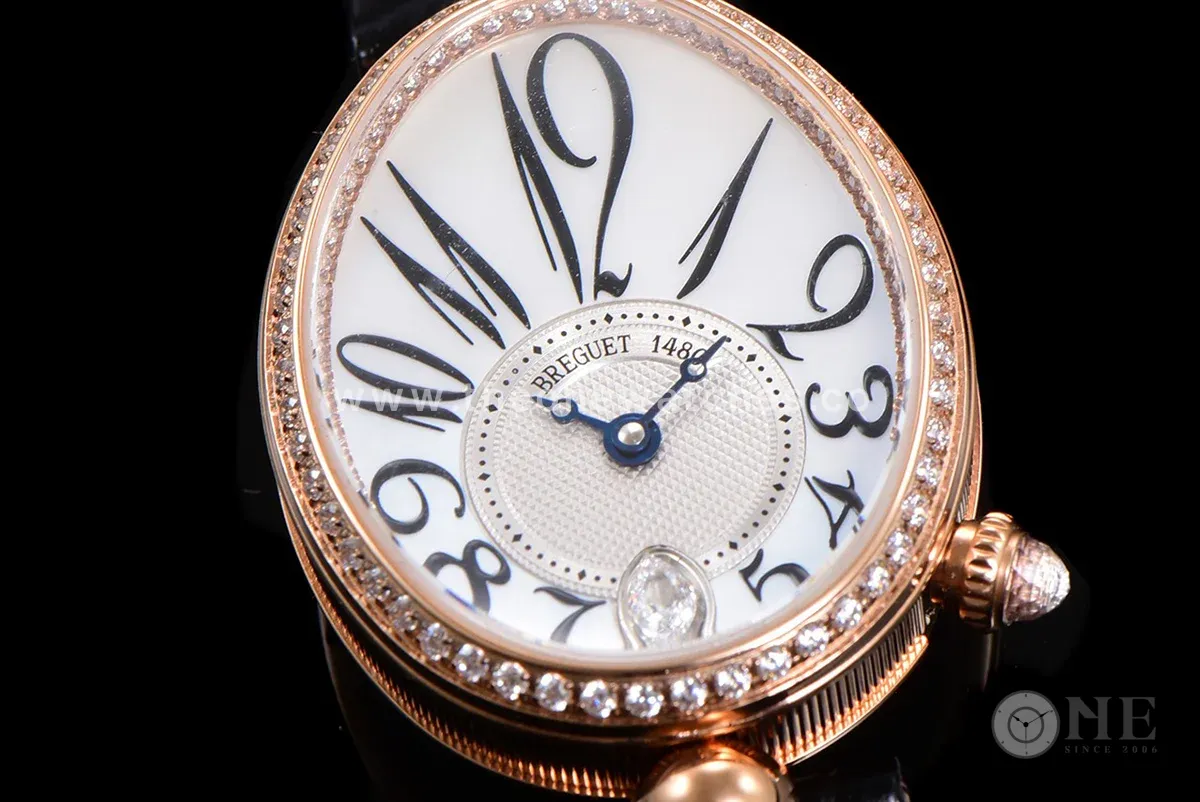 Reine de Naples in Rose Gold 8918BA