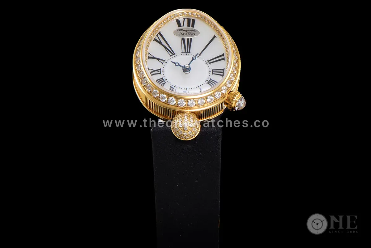 Reine de Naples in Yellow Gold 8928BA Black Leather Strap