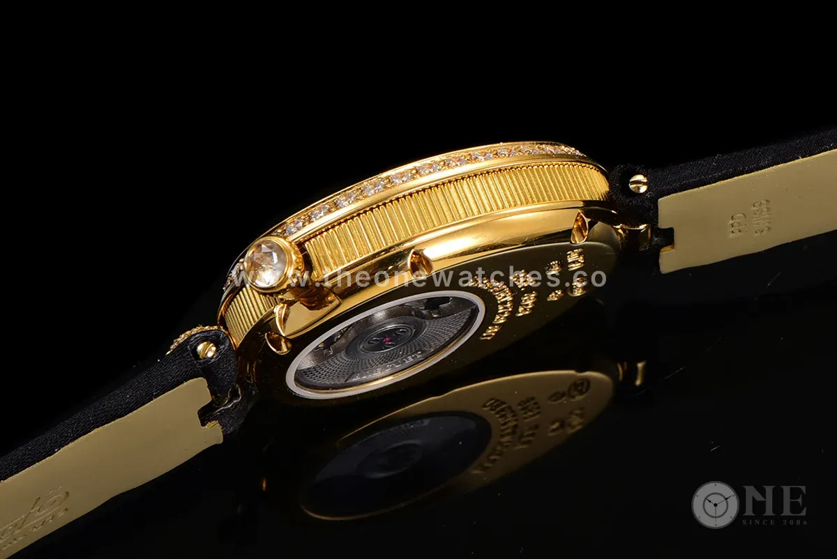 Reine de Naples in Yellow Gold 8928BA Black Leather Strap