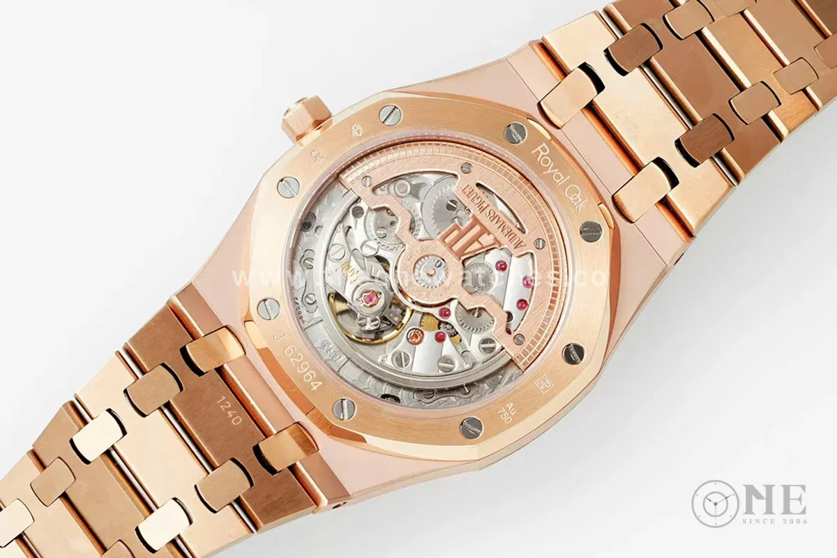 Royal Oak 15202 White Dial in Rose Gold