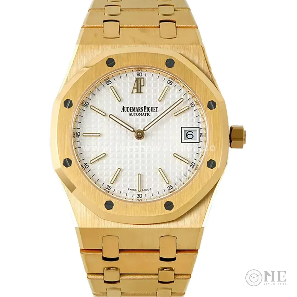 Royal Oak 15202 White Dial in Yellow Gold