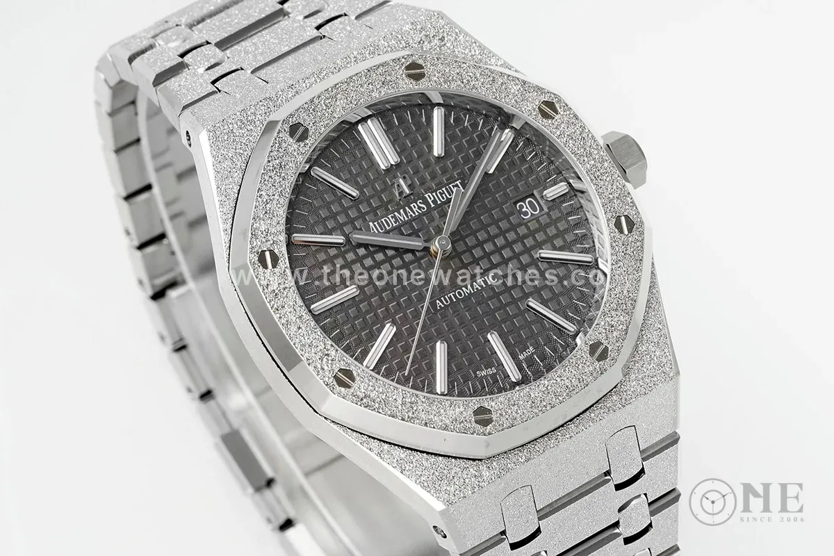 Royal Oak 15450ST 37mm Grey Dial in Frosted Gold