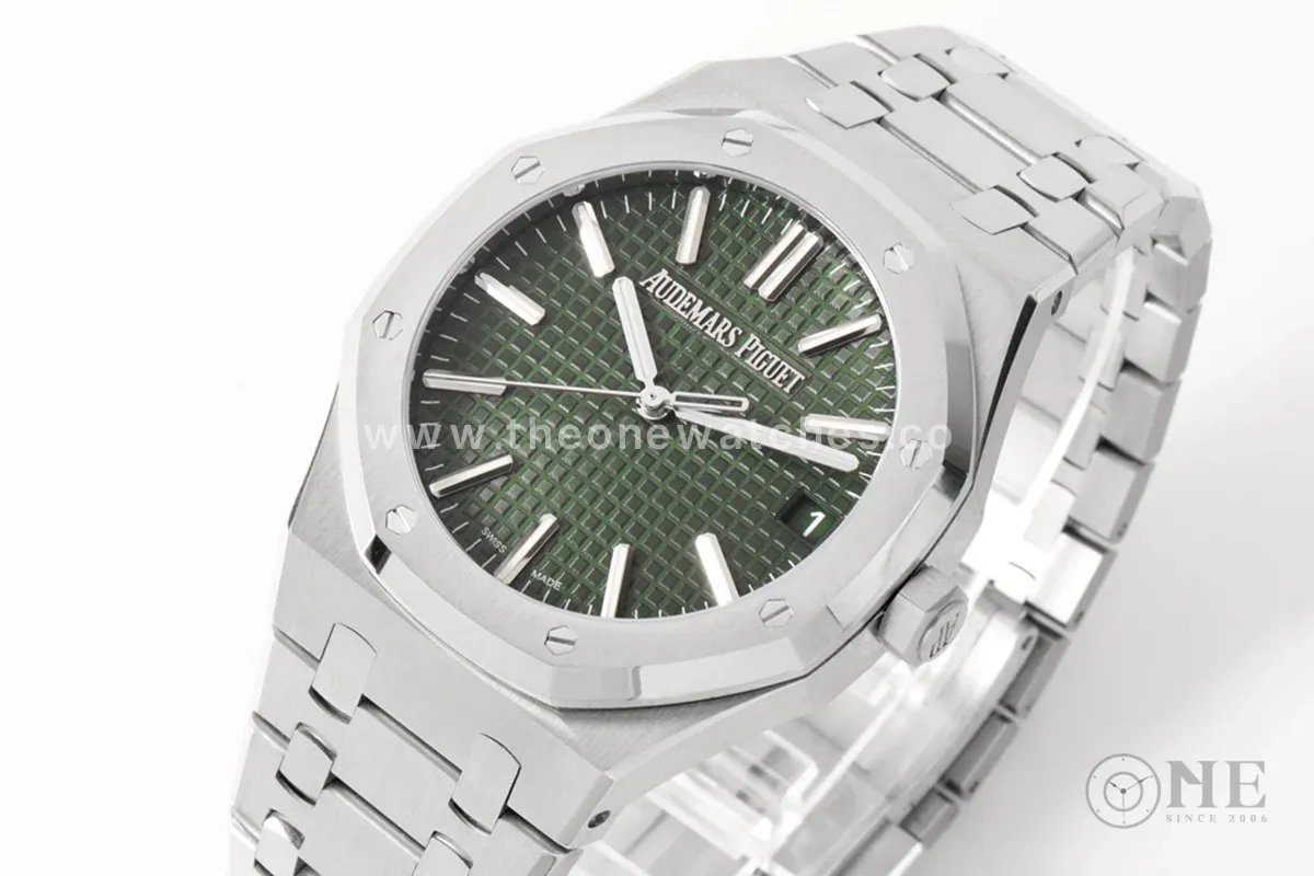 Royal Oak 15510 Green Dial 50th Anniversary”