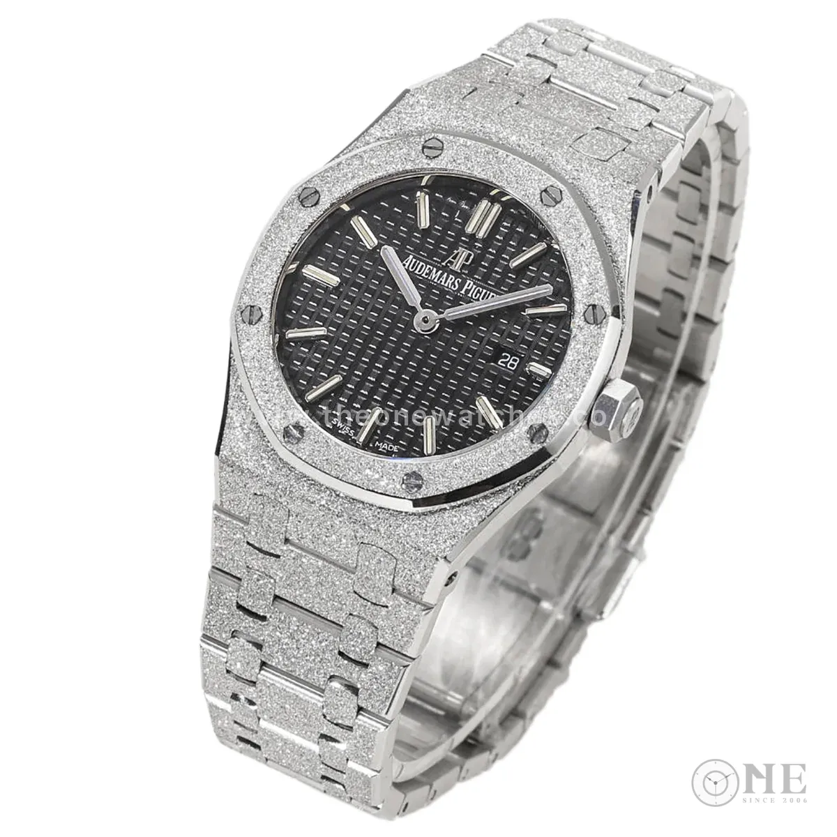 Royal Oak Frosted Gold Quartz Black Dial