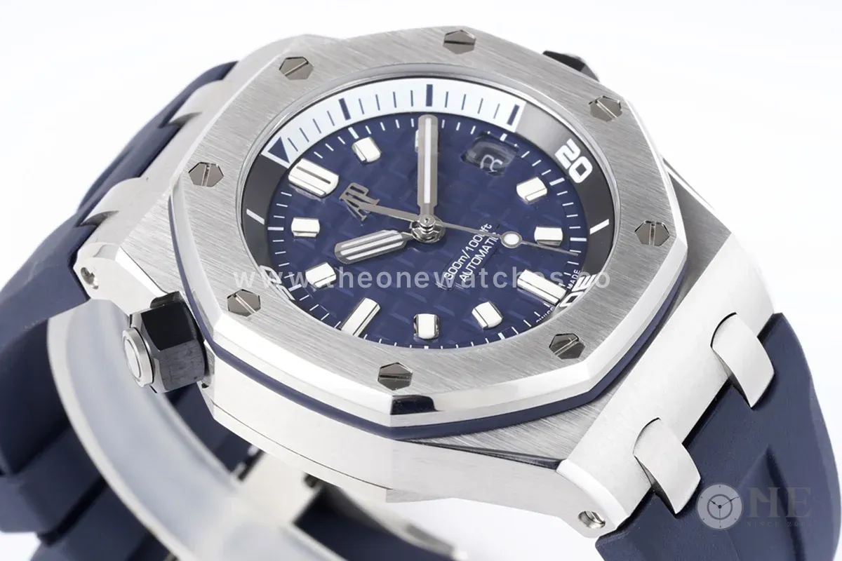 Royal Oak Offshore Diver Steel Blue Dial Ref. 15720ST.OO.A027CA.01
