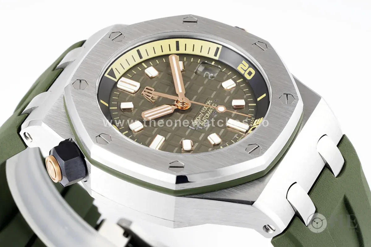 Royal Oak Offshore Diver Steel Khaki Dial Ref. 15720ST.OO.A052CA.01