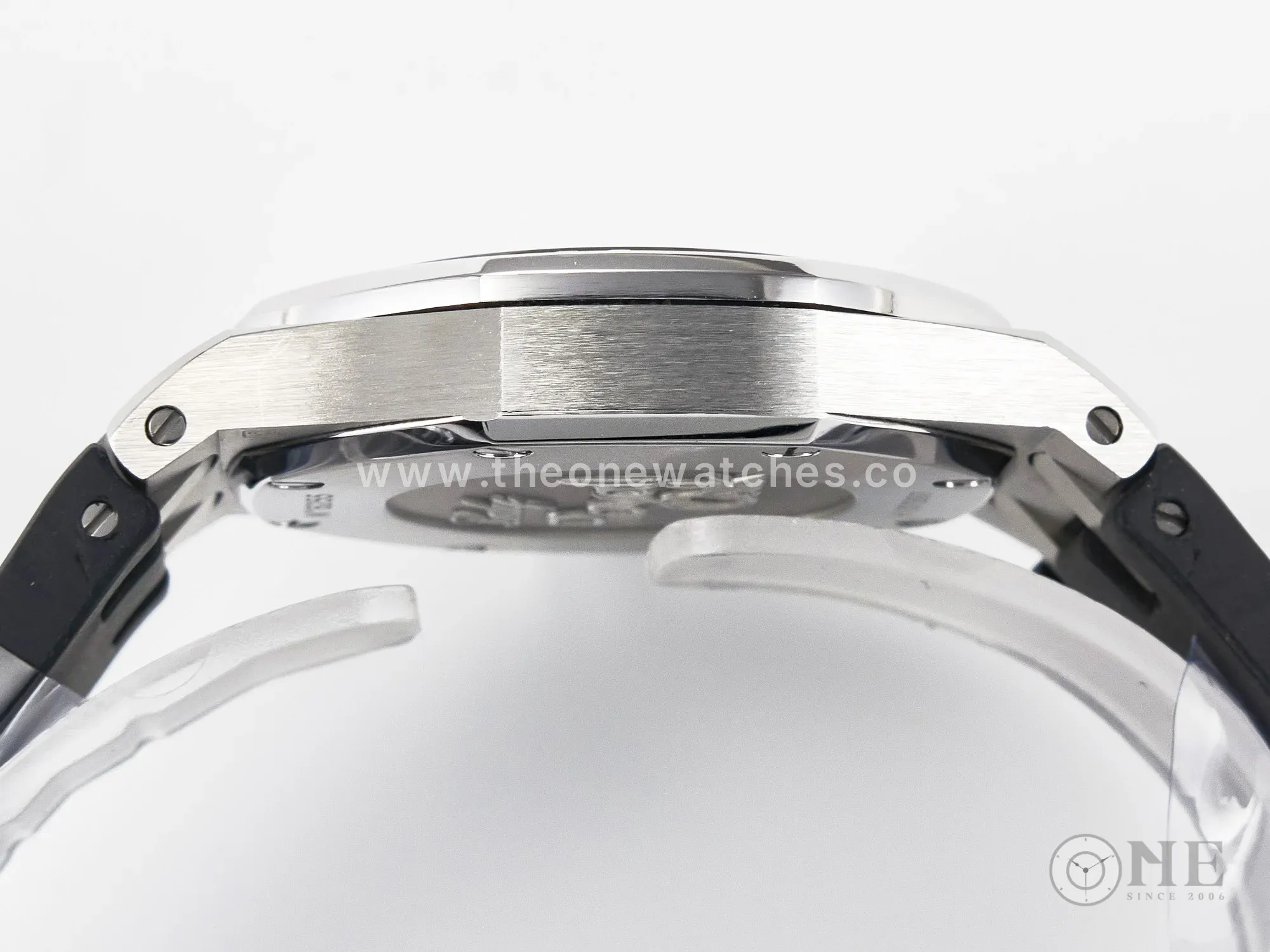 Royal Oak Offshore Ladies 33mm SS DRF Best Edition Black Dial Diamonds Bezel on Black Rubber Strap ETA Quartz