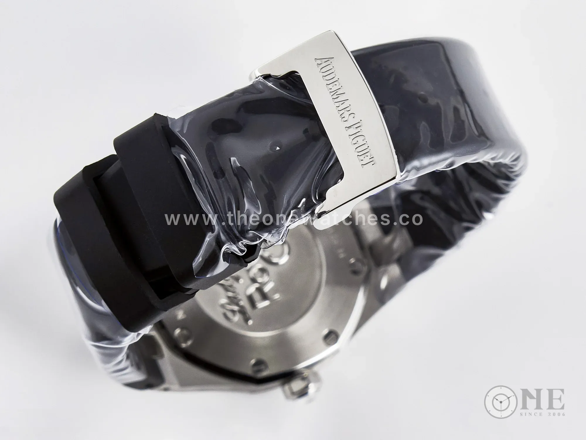 Royal Oak Offshore Ladies 33mm SS DRF Best Edition Black Dial Diamonds Bezel on Black Rubber Strap ETA Quartz