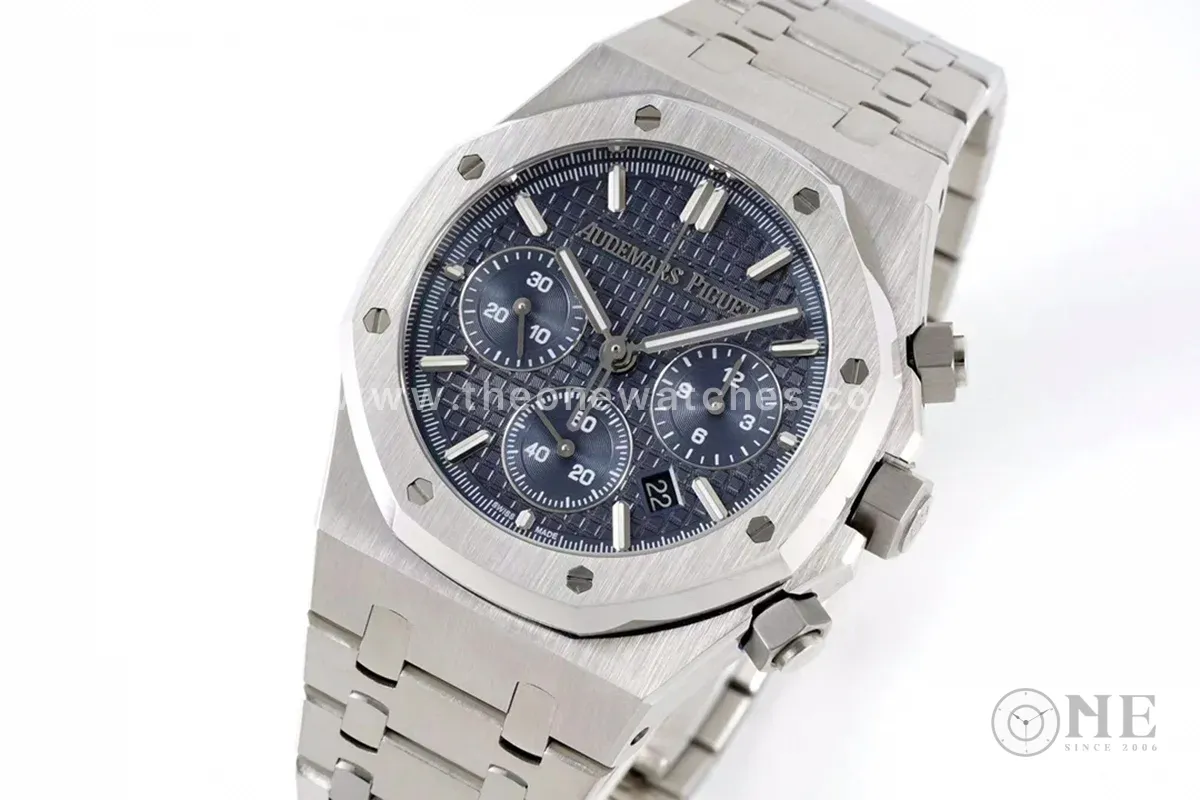 Royal Oak Self-Winding Chronograph Blue Dial in Steel
