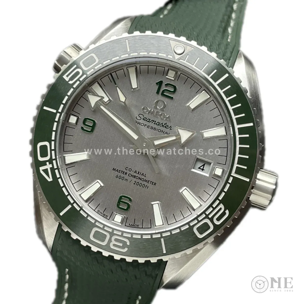 Seamaster Planet Ocean 600M 43.5mm White Dial Steel on Rubber Strap