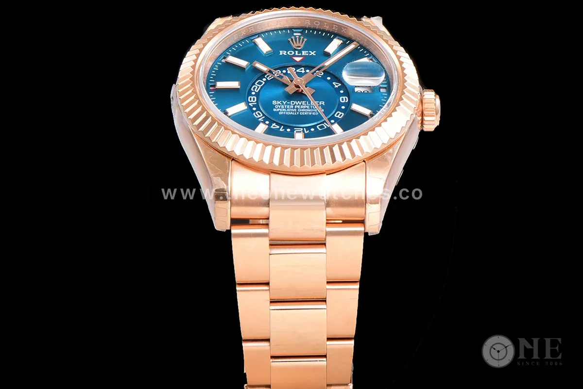 Sky-Dweller 336935 Blue-Green Dial in Everose Gold