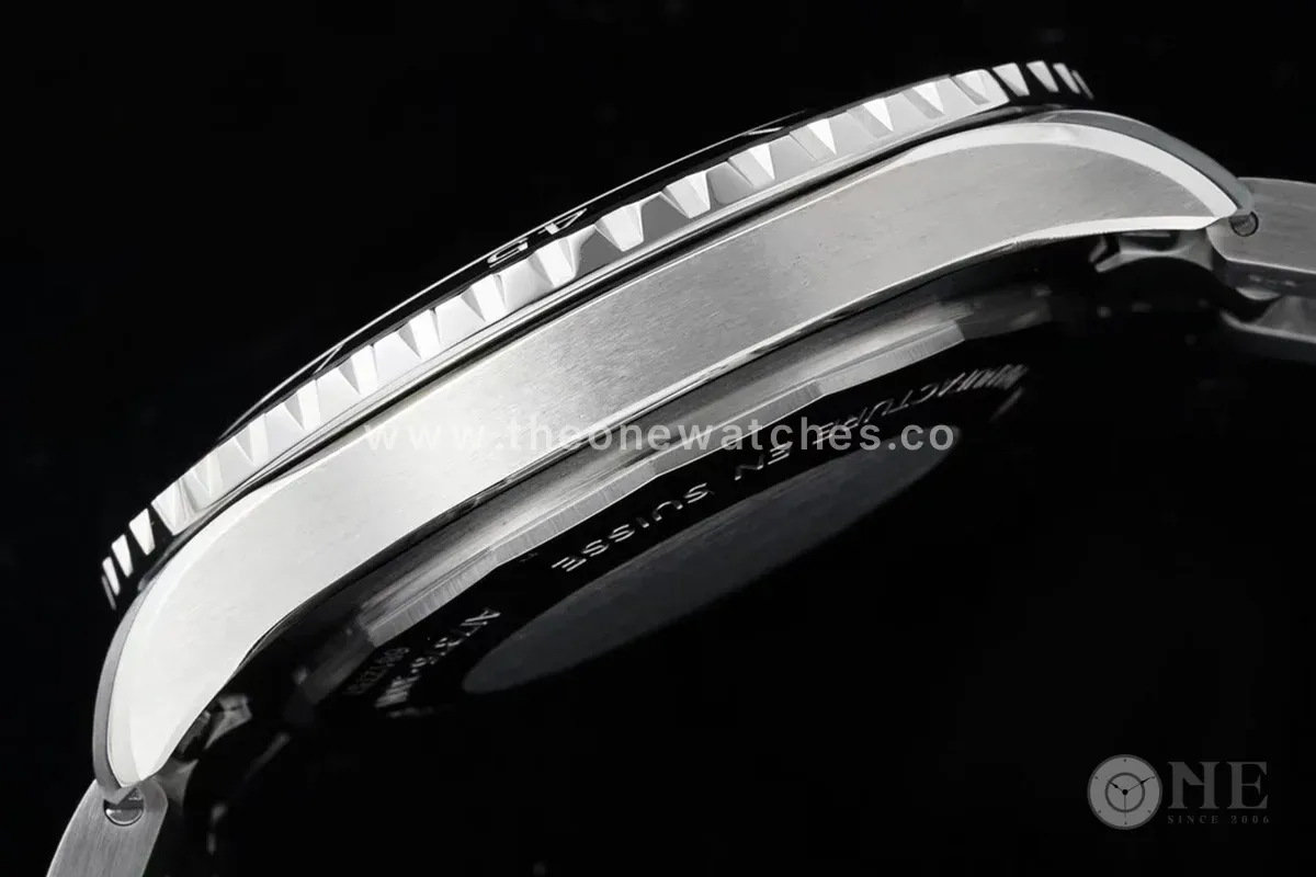 Superocean Automatic 44 Ref: A17376211C1A1