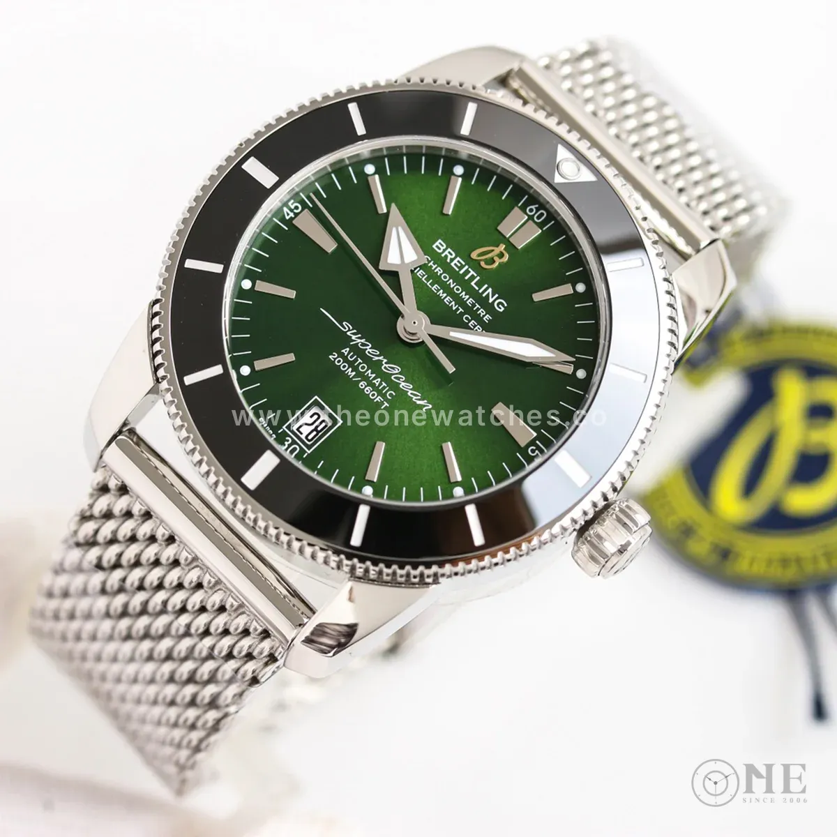 Superocean Heritage II B20 Automatic 42mm in Green Dial on Black Bezel