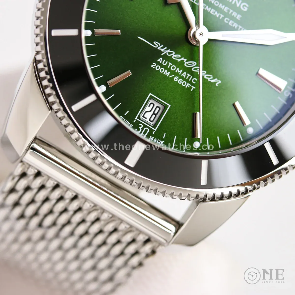 Superocean Heritage II B20 Automatic 42mm in Green Dial on Black Bezel