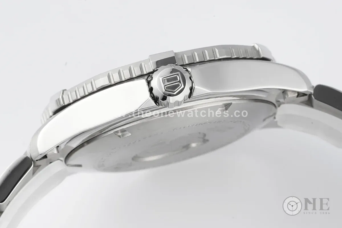 Tag Heuer Aquaracer Caliber 5 Blue Dial Ref. WAN2110.BA08