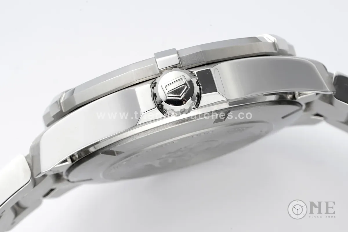 Tag Heuer Aquaracer Caliber 5 White Dial Ref. WAN2013.BA09