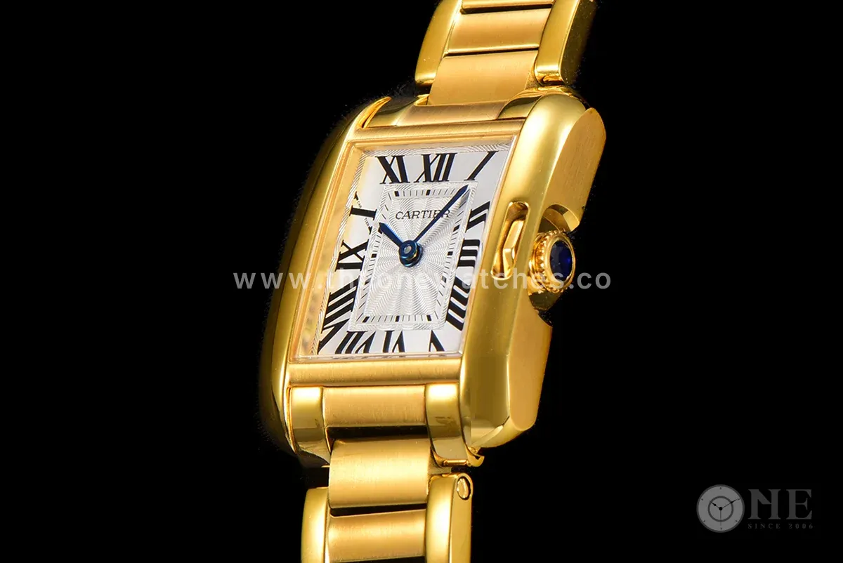 Tank Anglaise 30.2mm White Dial in Yellow Gold