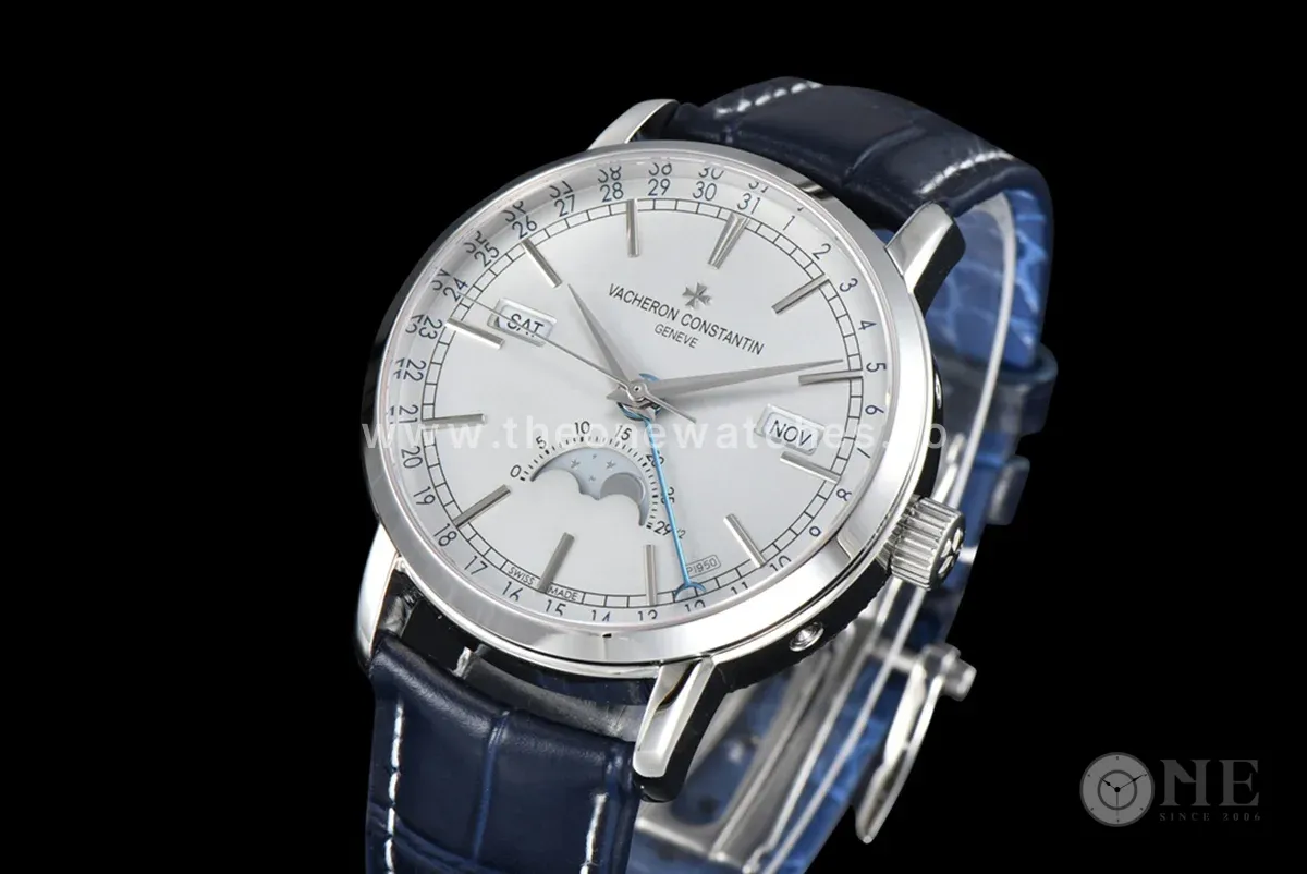 Traditionelle Complete Calendar White Dial in White Gold